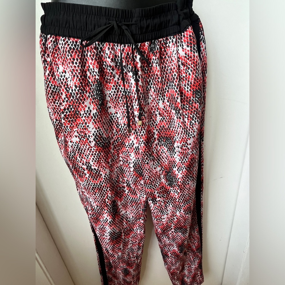 Calvin Klein Jogger Pants Red Black White Snake Print Drawstring Pants SZ S - Picture 6 of 15